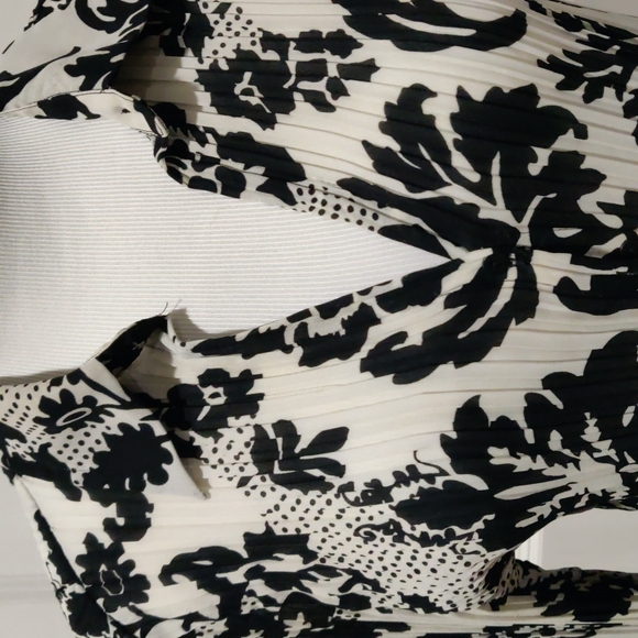 Women blouse - Picture 2 of 5